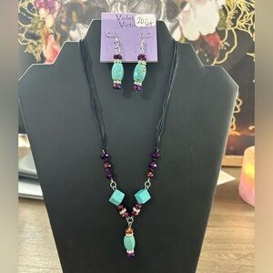 NWT necklace and earrings set